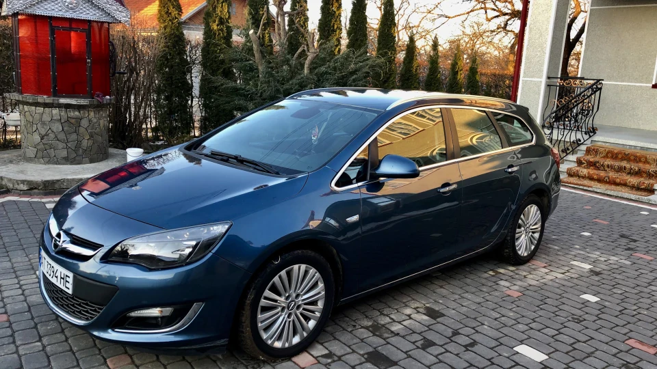 Opel Astra 4