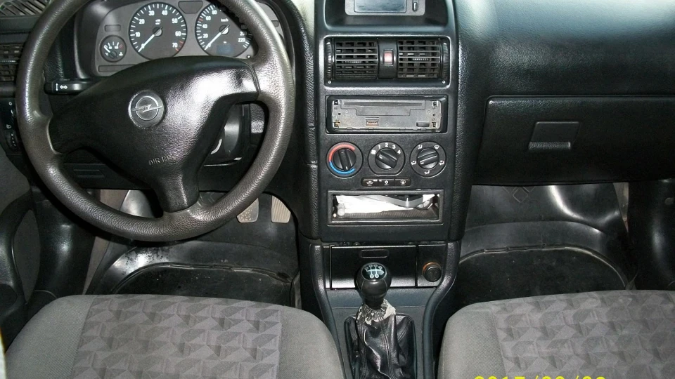 Opel Astra 2