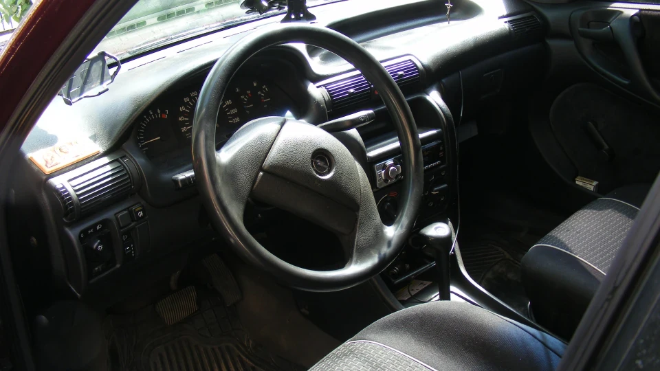 Opel Astra 2