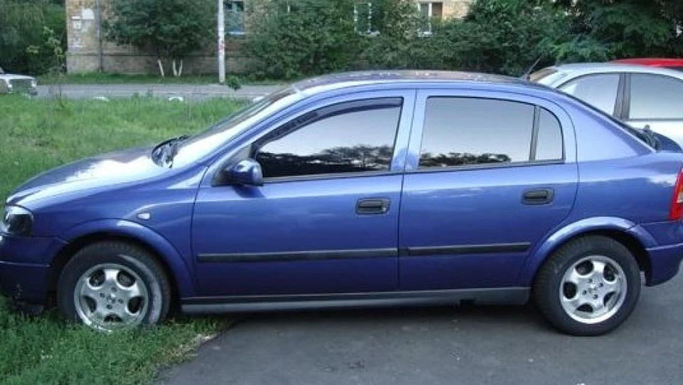 Opel Astra 2