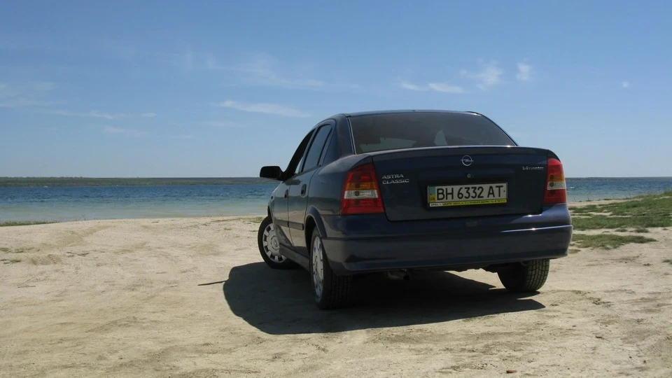 Opel Astra 2