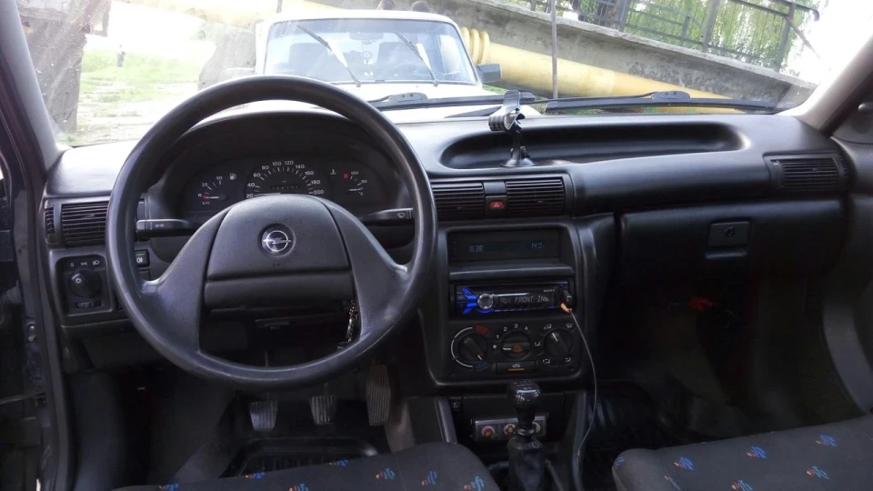 Opel Astra 2