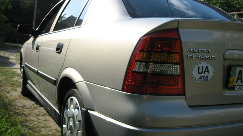Opel Astra 2