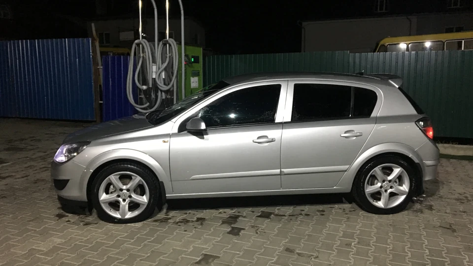 Opel Astra 4