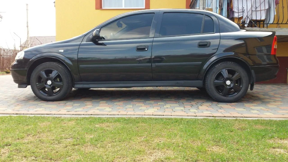 Opel Astra 2