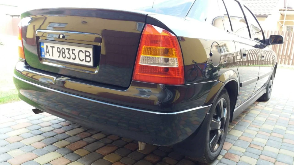 Opel Astra 4