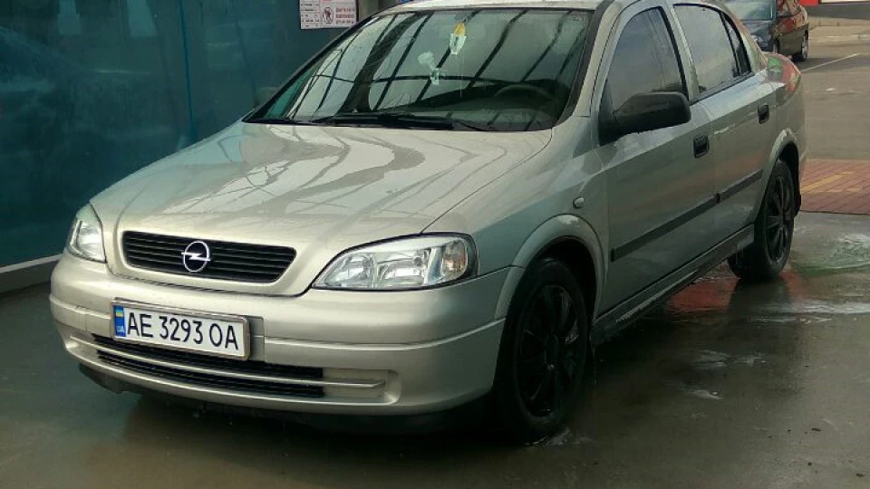 Opel Astra 2
