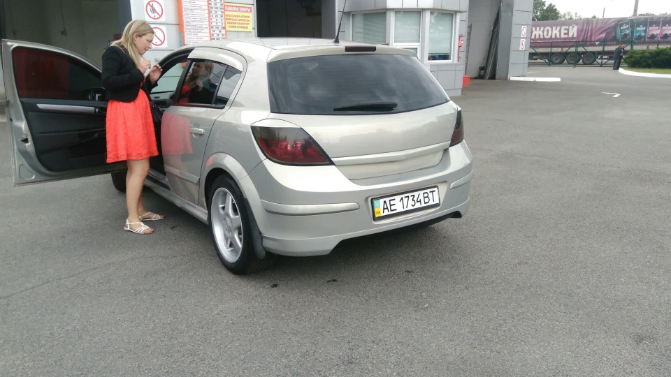 Opel Astra 2