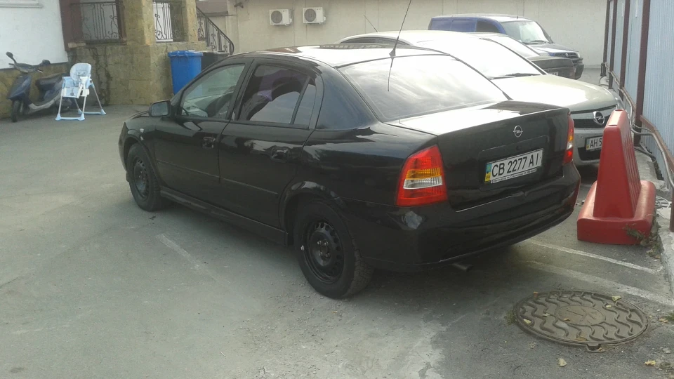 Opel Astra 2