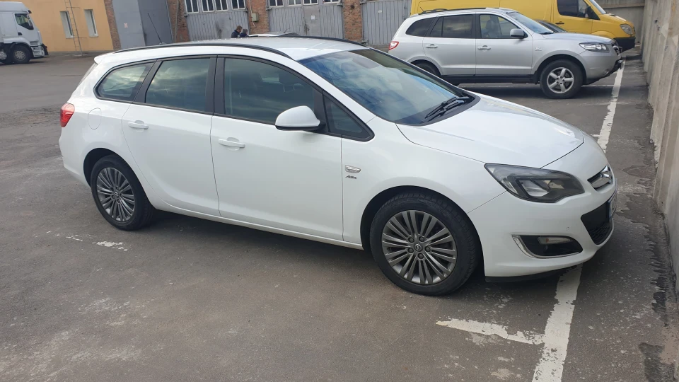 Opel Astra 2