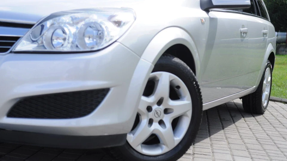 Opel Astra 4