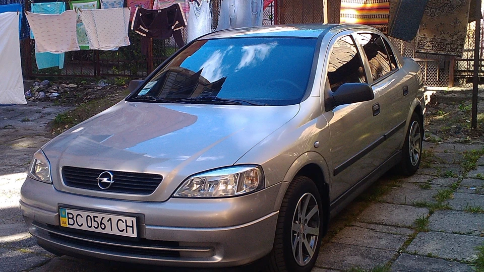 Opel Astra 2