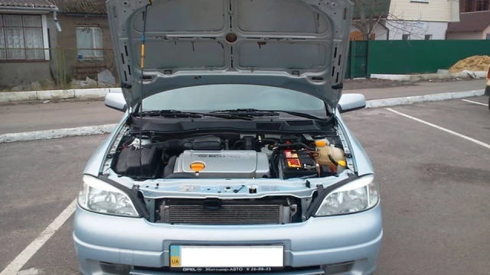 Opel Astra 2