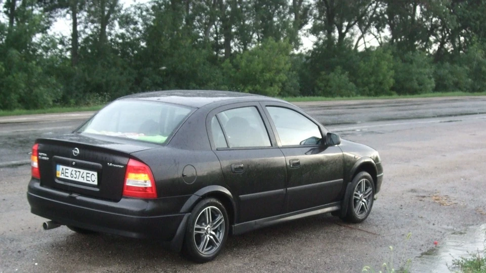 Opel Astra 2