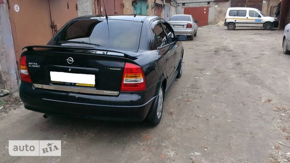 Opel Astra 4