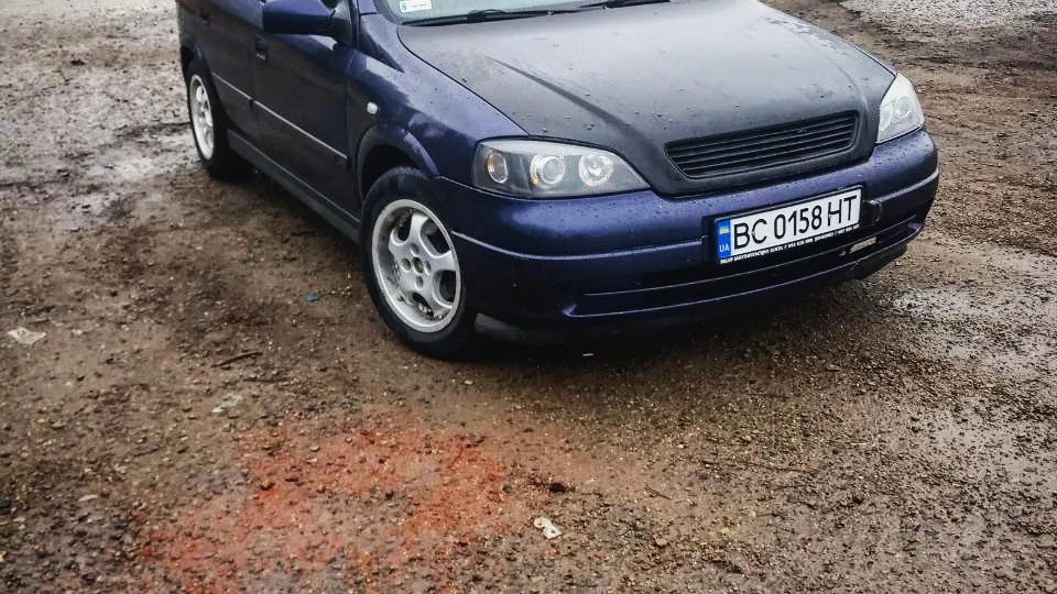 Opel Astra 1.2 2
