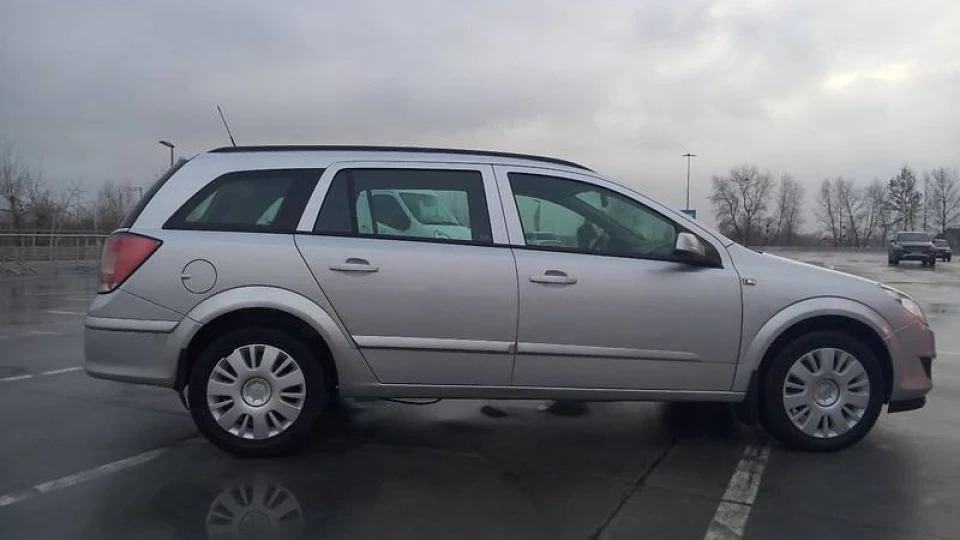 Opel Astra 1.3 CDTI 4