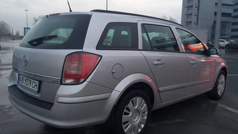 Opel Astra 1.3 CDTI 5