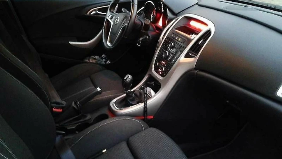 Opel Astra 1.3 Turbo Ecco 2