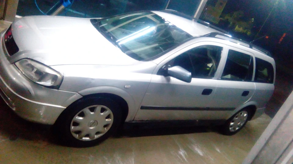 Opel Astra 1.4 16v 4
