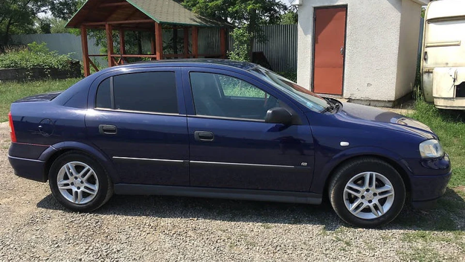 Opel Astra 1.4 TWINPORT 5