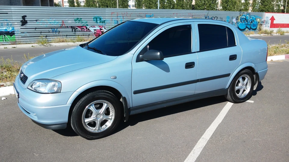 Opel Astra 1,4 4