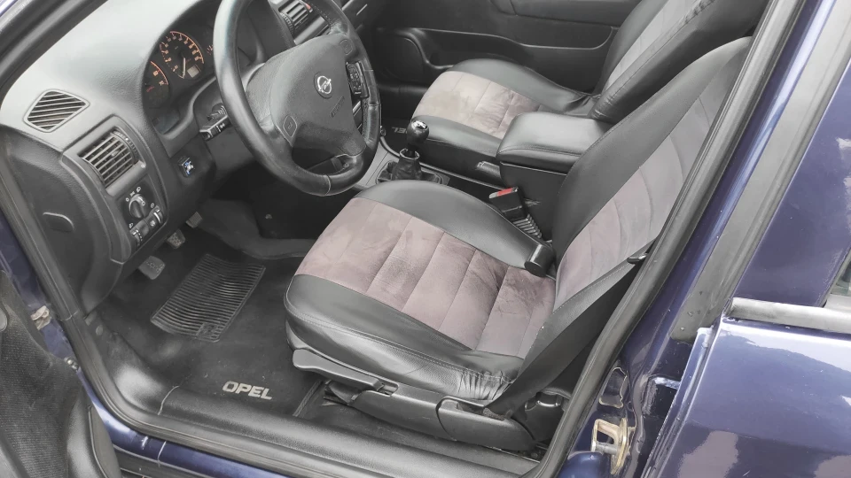 Opel Astra 1.4 4
