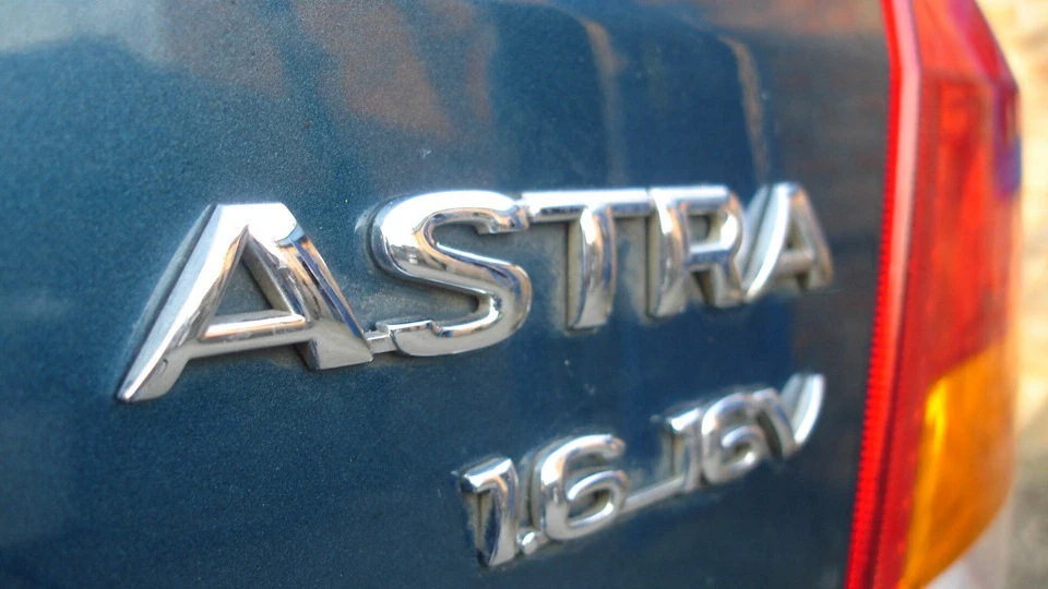 Opel Astra 1.6 16V 3