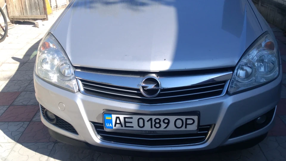 Opel Astra 1.6 бензиг