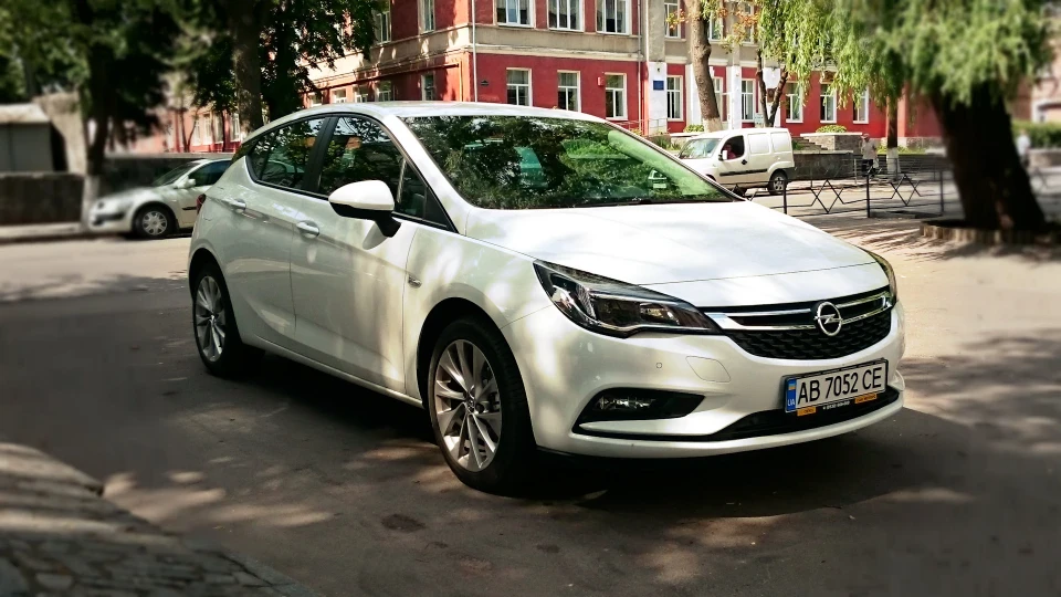Opel Astra 1.6 CDTI 4