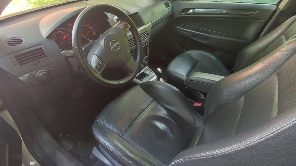 Opel Astra 1.6 Easytronic