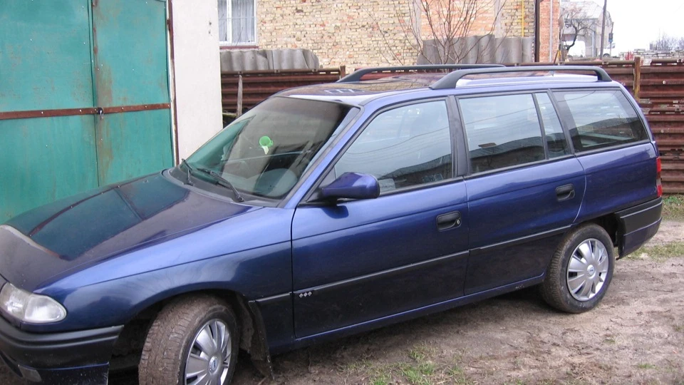 Opel Astra 1,6 і MaRGo 2