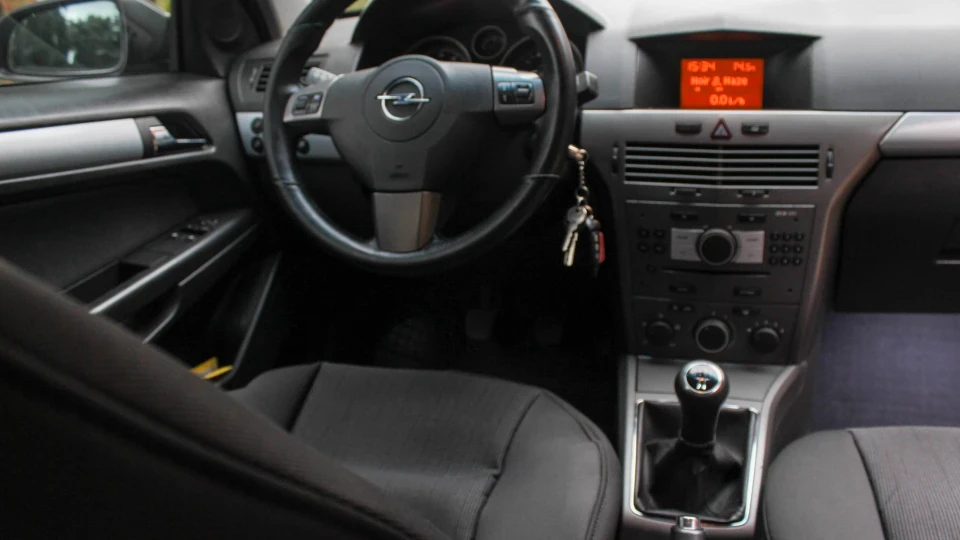 Opel Astra 1.6 5