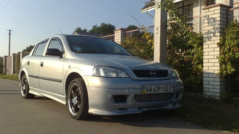 Opel Astra 1.6 2