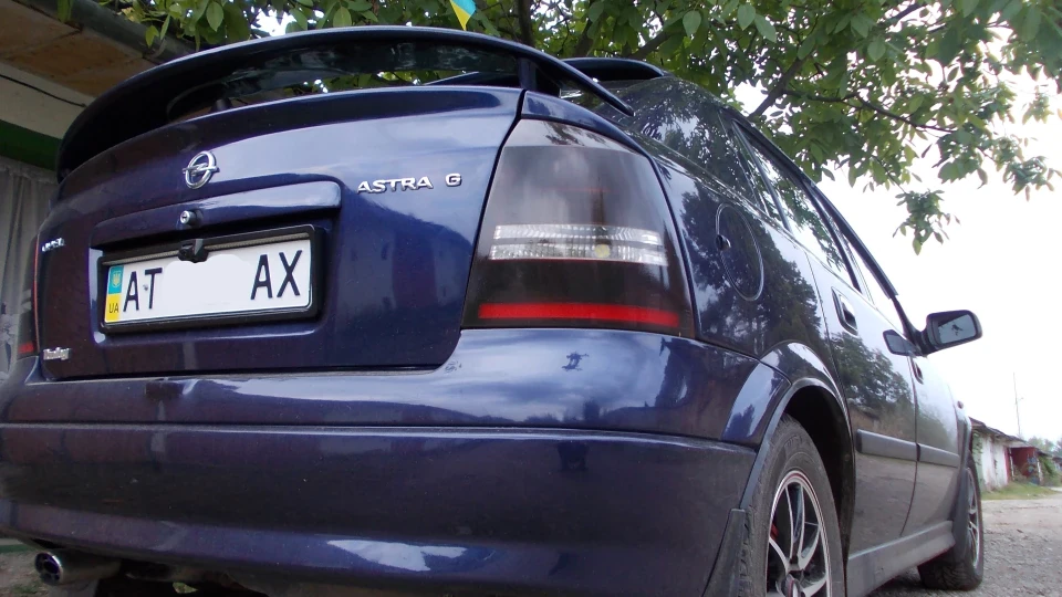 Opel Astra 1.6 4