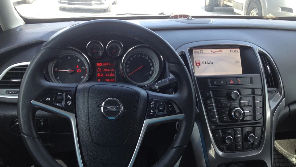 Opel Astra 1.7 cdti 131hp 4