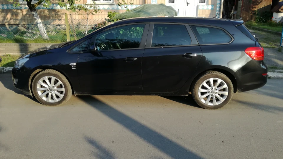Opel Astra 1.7 CDTI 81 kw 2