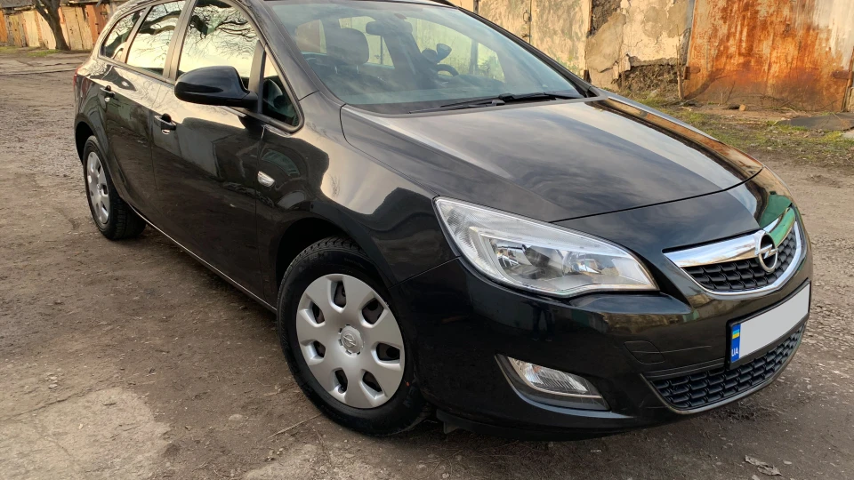 Opel Astra 1.7 cdti DTJ 5