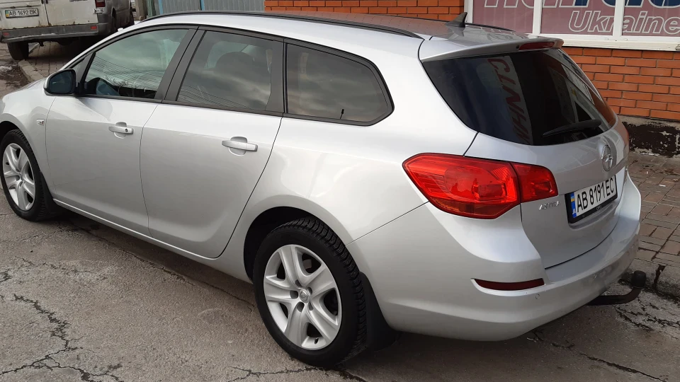 Opel Astra 1.7 CDTI Enjoy Exclusive 2