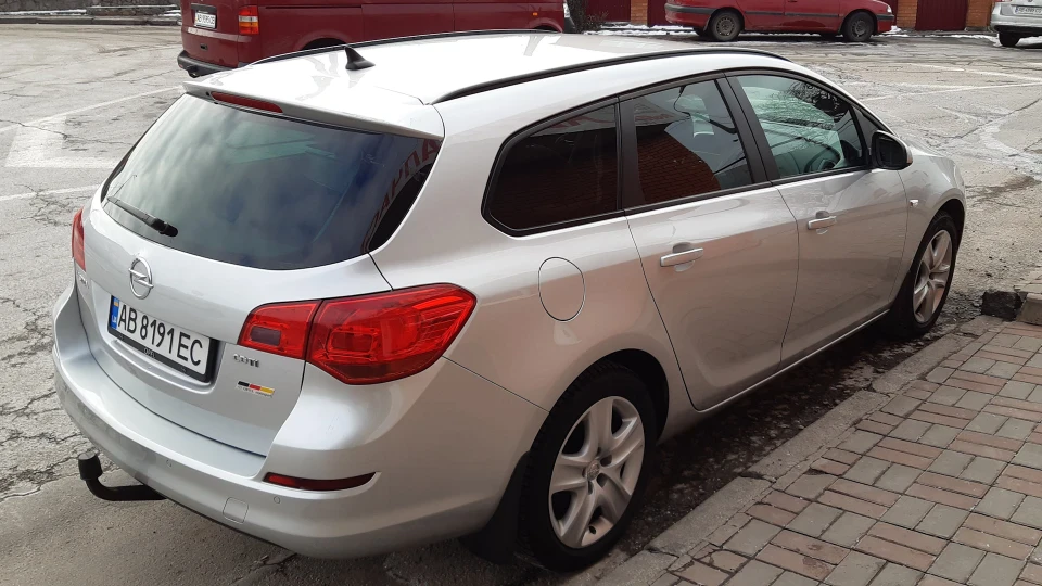 Opel Astra 1.7 CDTI Enjoy Exclusive 3
