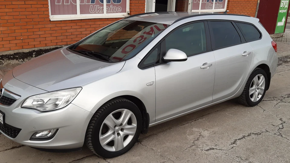 Opel Astra 1.7 CDTI Enjoy Exclusive 4