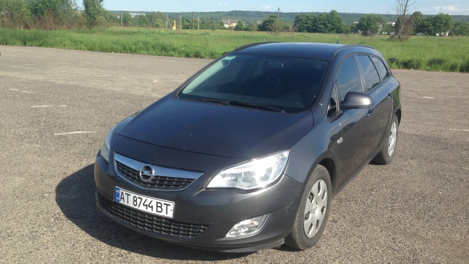 Opel Astra 1.7 cdti sports tourer 3