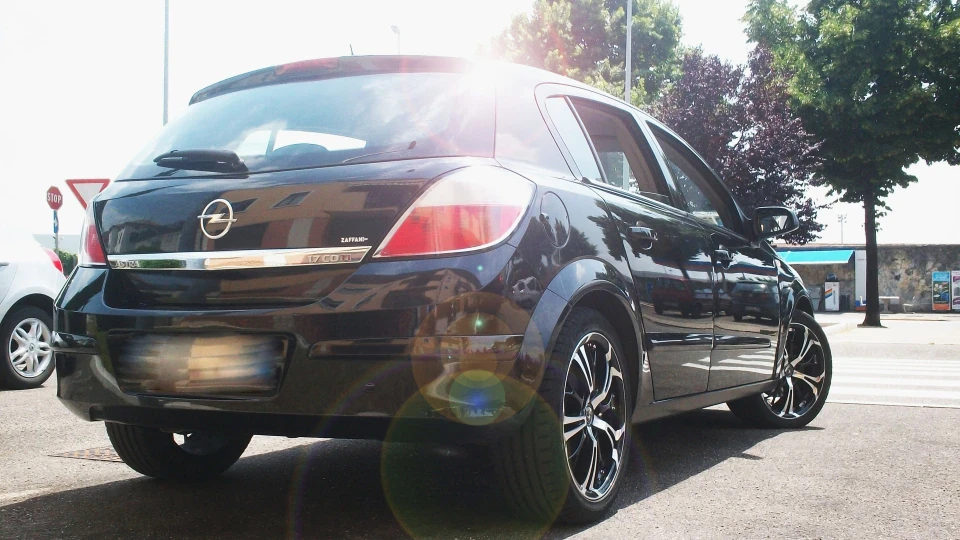Opel Astra 1.7 COSMO 2