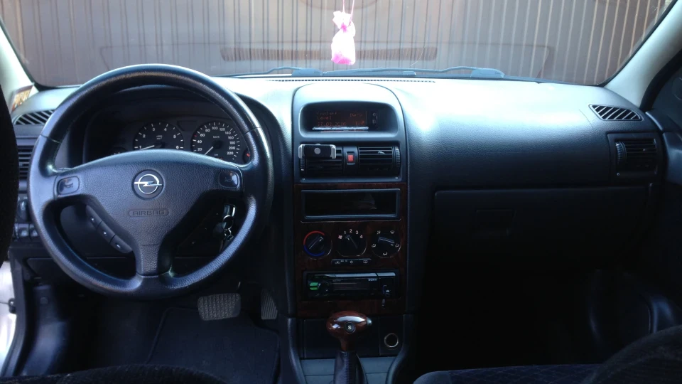 Opel Astra 1.8 АКПП 5