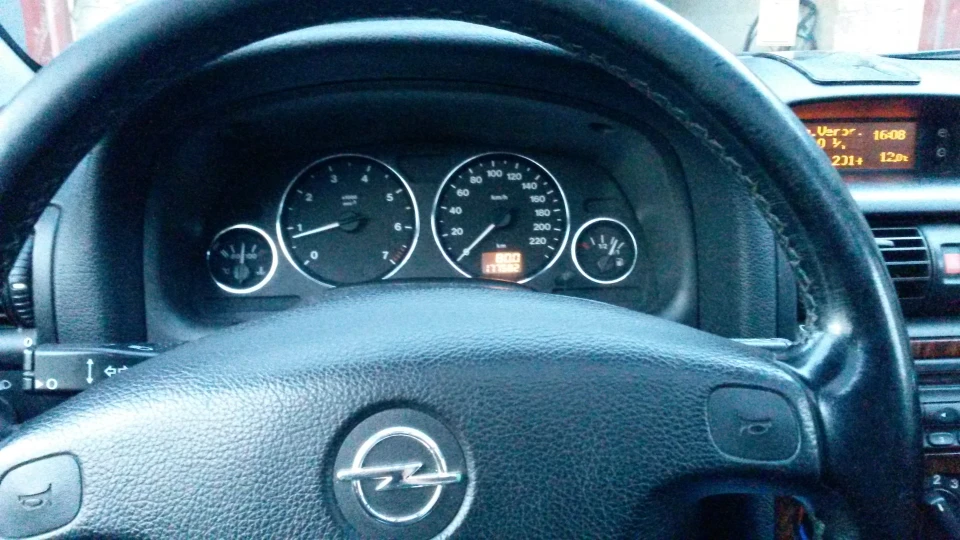 Opel Astra 1.8 хетч 100 ювілейна 2