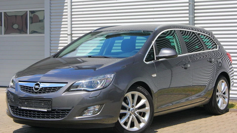 Opel Astra 2.0 160 ps 2