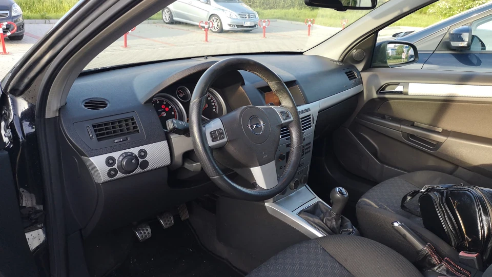 Opel Astra 2.0 тубро 5