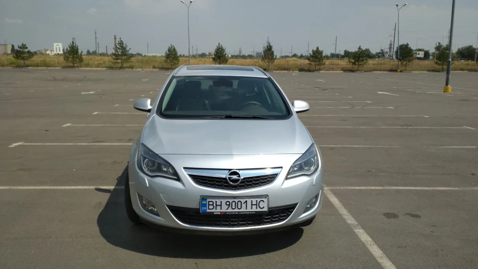 Opel Astra 2.0CDTI Sports Tourer 4