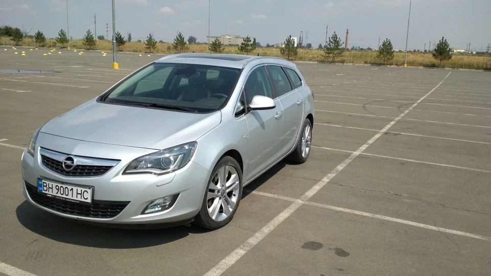 Opel Astra 2.0CDTI Sports Tourer 5