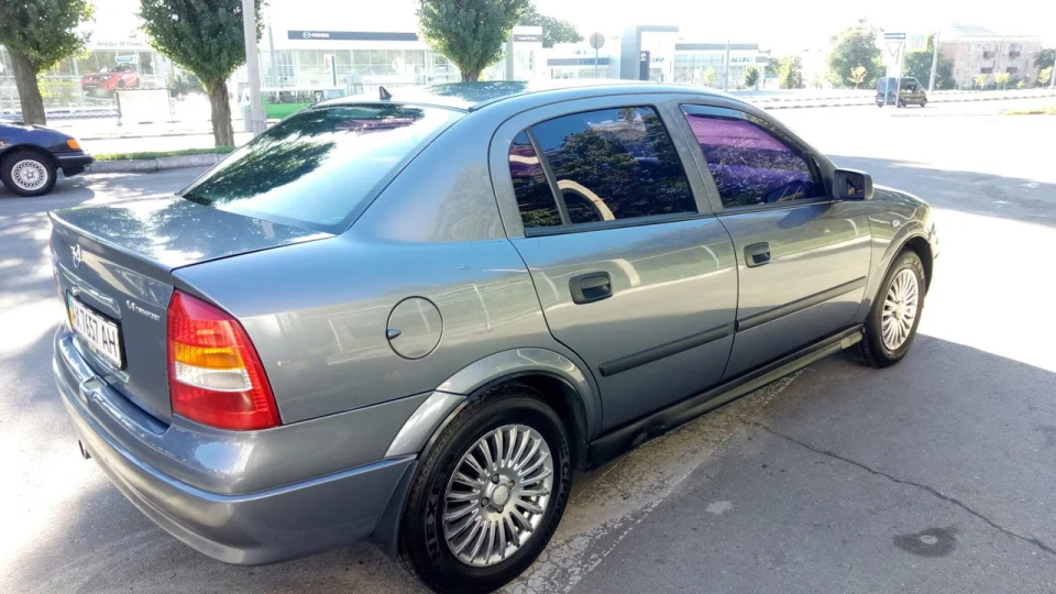 Opel Astra Астероїд 2